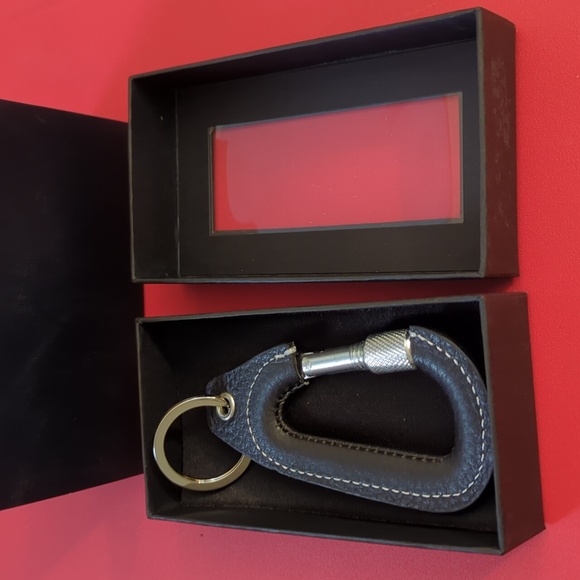 Land Rover carabiner Keyring and box - Picture 8 of 8